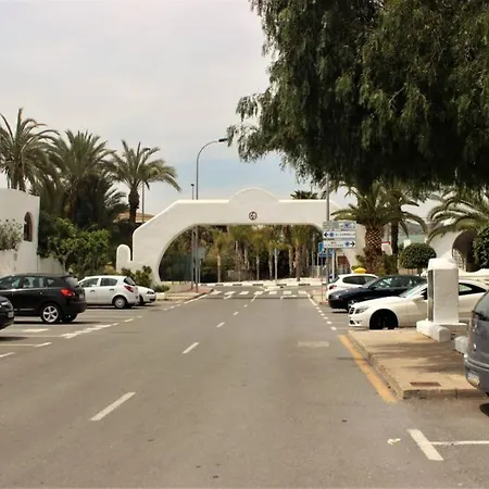 Apartment Beautiful Air Conditioned - Alkabir *